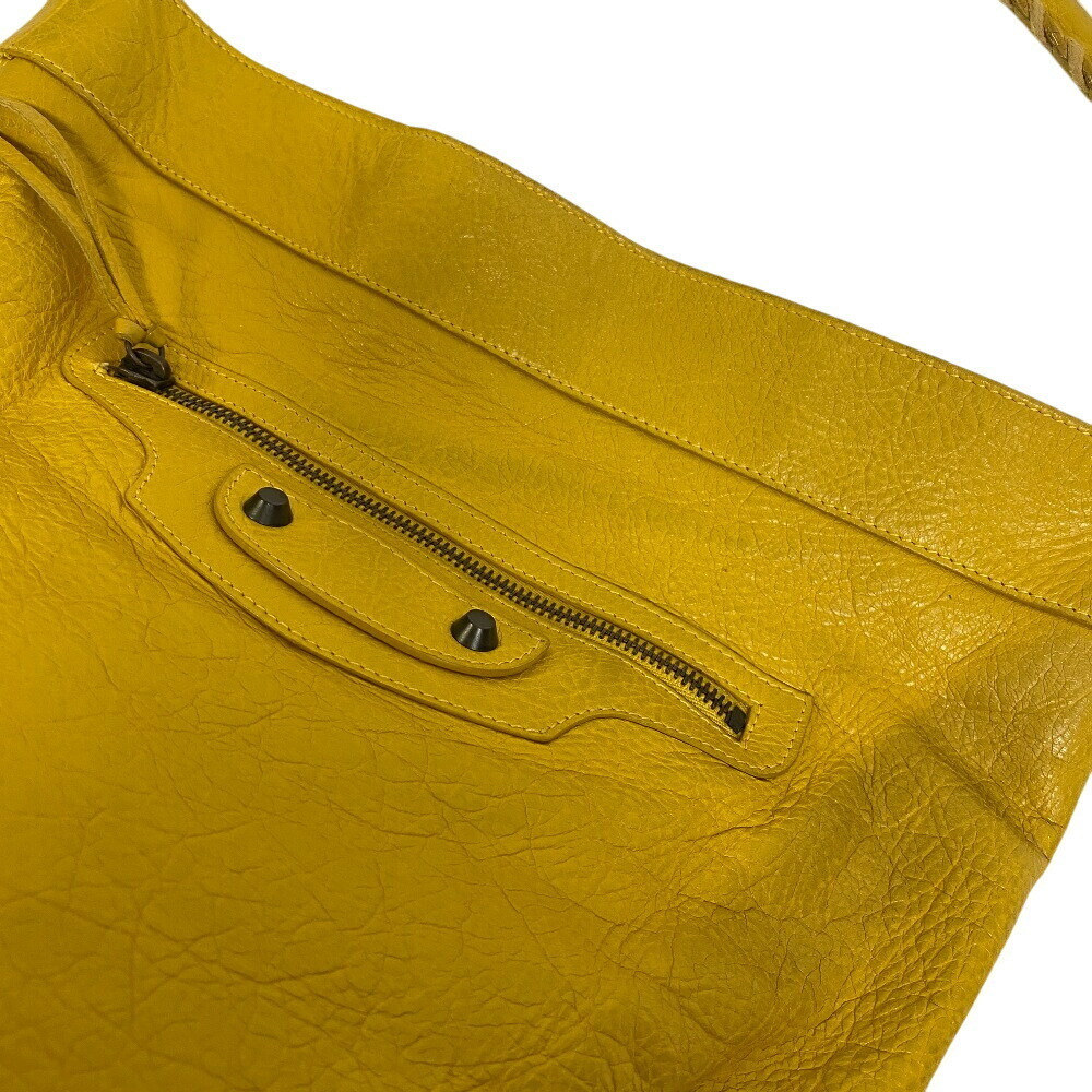 Balenciaga Classic Day Hobo bag yellow Moutarde distressed lambskin leather - Picture 6 of 11